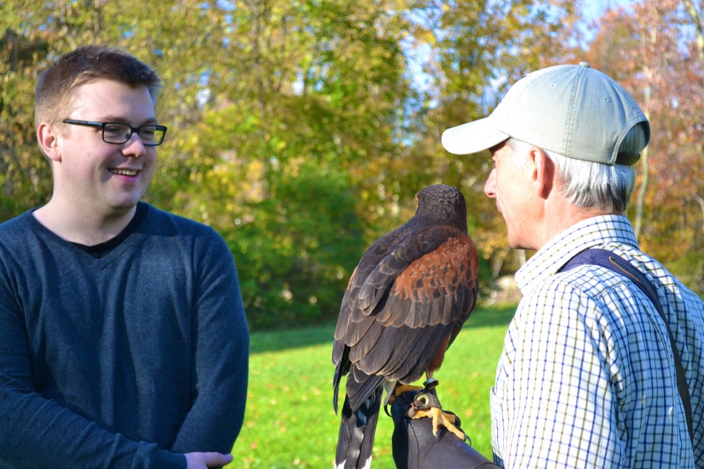 Green Mountain Falconry School – Make a Reservation